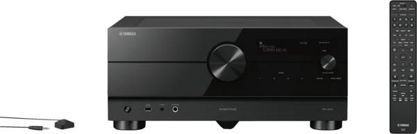 Yamaha RX-A6A Receiver von vorne mit Zubehör