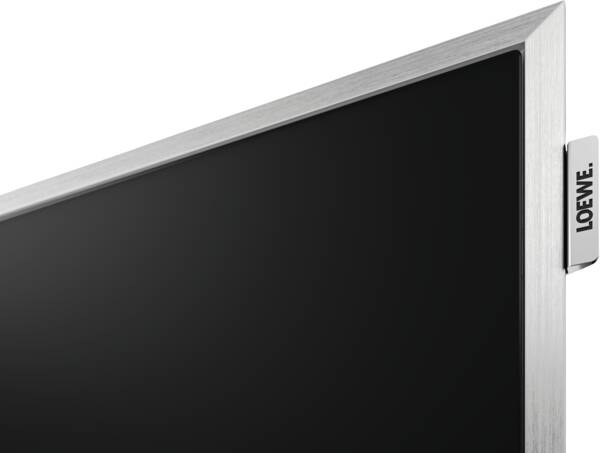 obere Ecke des Gerätes mit Loewe Logo